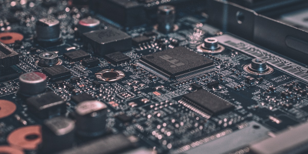 RAG or Fine-Tuning? The AI Decision Most Get Wrong